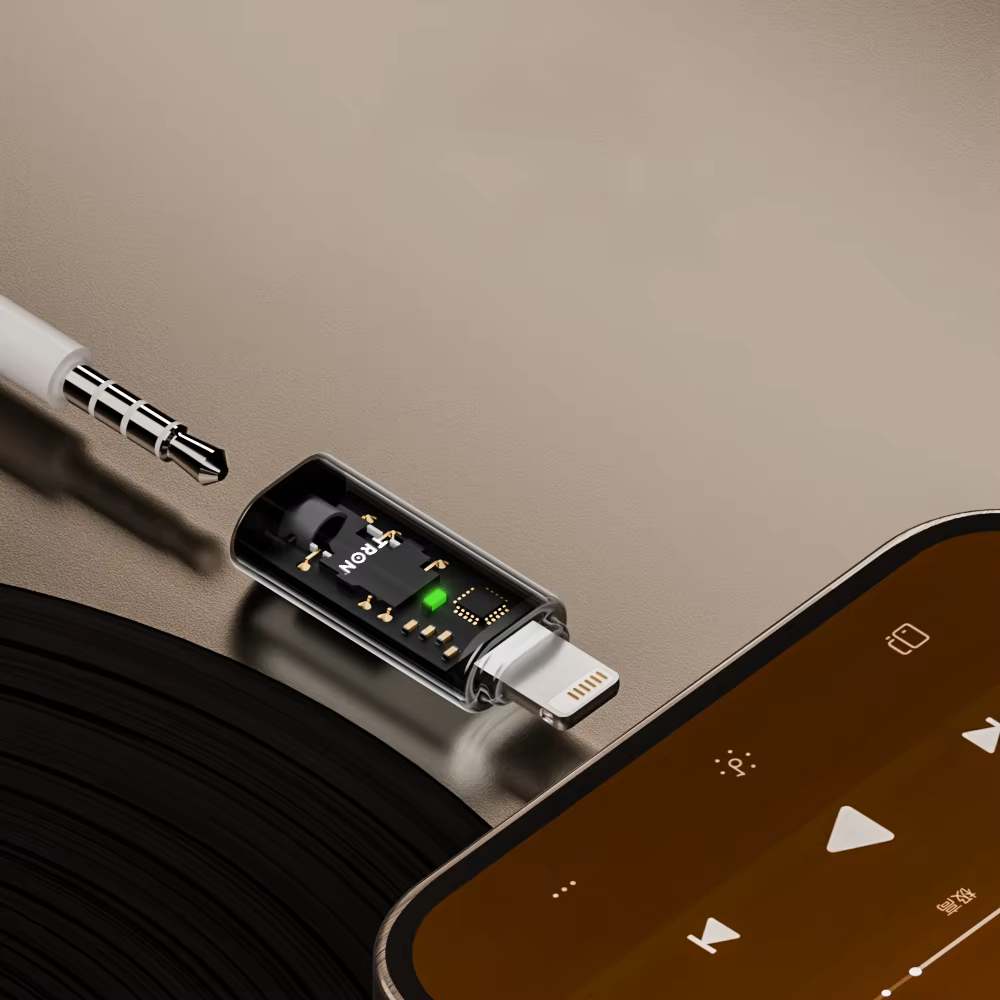 TRON Lightning to 3.5mm Adapter | Audio